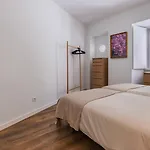 2bdr Comfy In Graca By Lovelystay شقة Lisboa