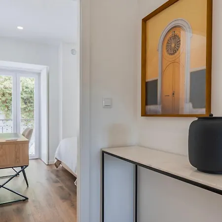 2bdr Comfy In Graca By Lovelystay Apartament *