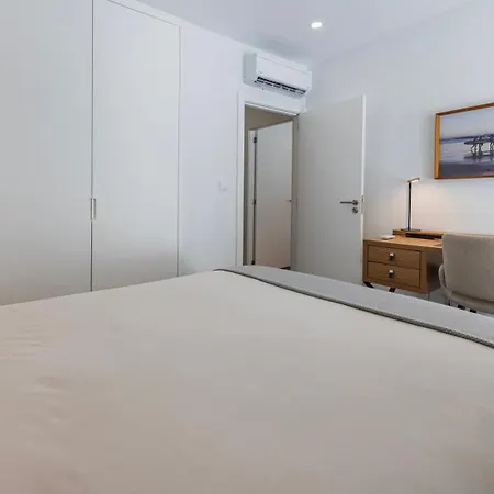 아파트 2bdr Comfy In Graca By Lovelystay *