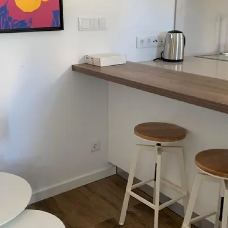 Apartment 2bdr Comfy In Graca By Lovelystay *
